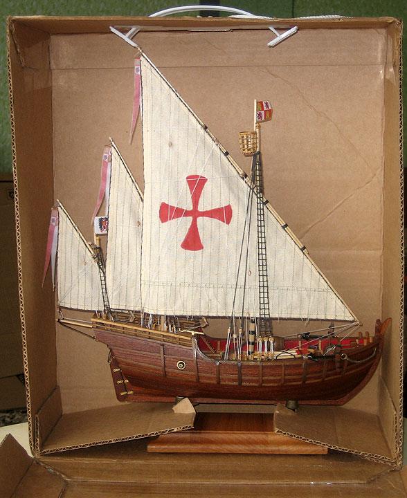 Модель парусника: каравелла Колумба «Нинья» упакована для отправки заказчику